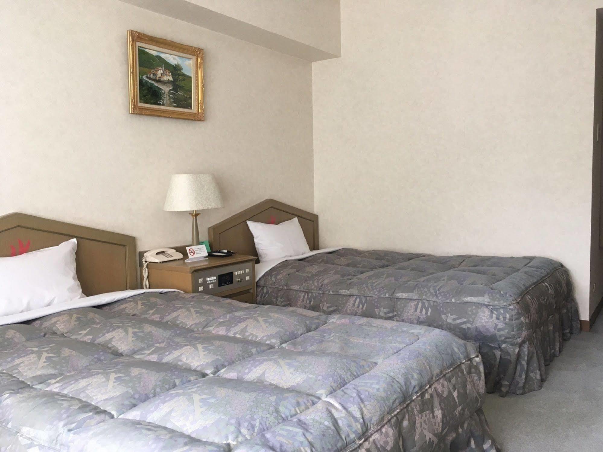 Breezbay Hotel & Resort Gero Eksteriør bilde